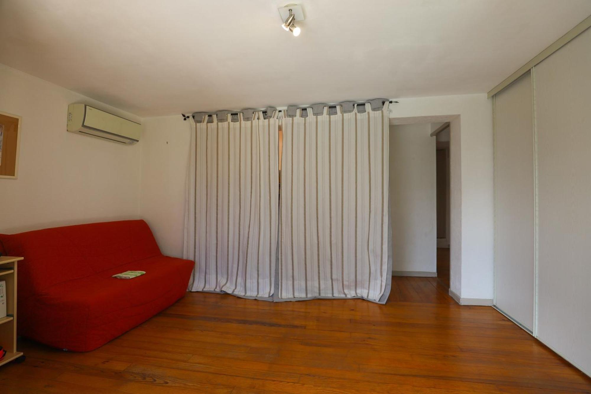 Villa 7 Guests At 10 Min From The -